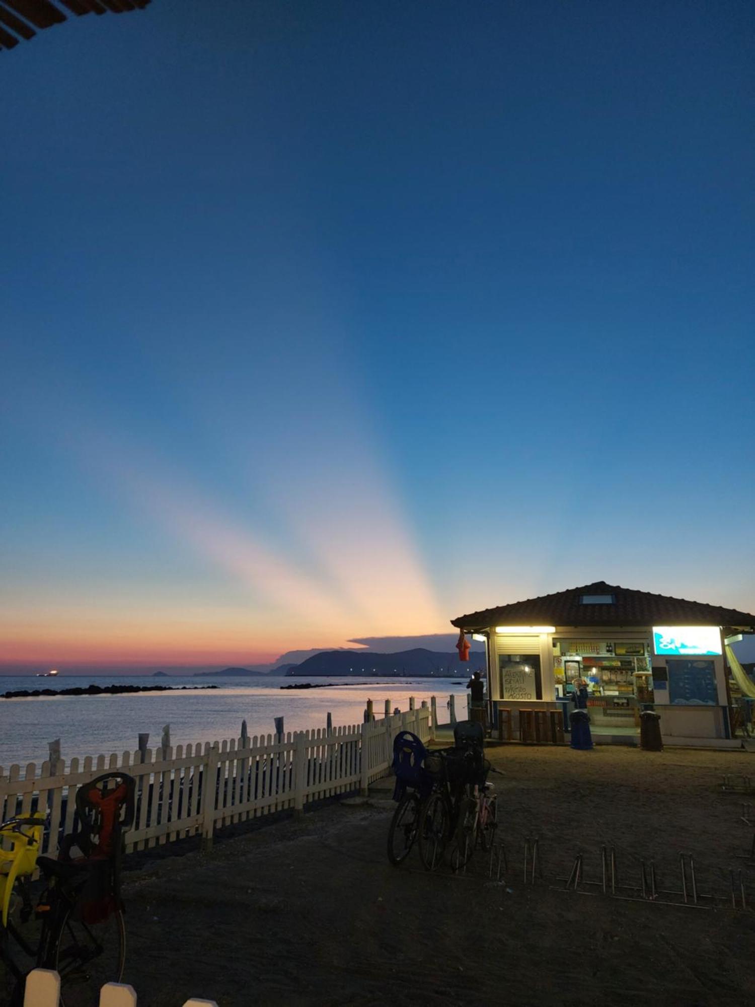 Appartamento Al Mare Di Liguria E Toscana Marina di Massa Εξωτερικό φωτογραφία