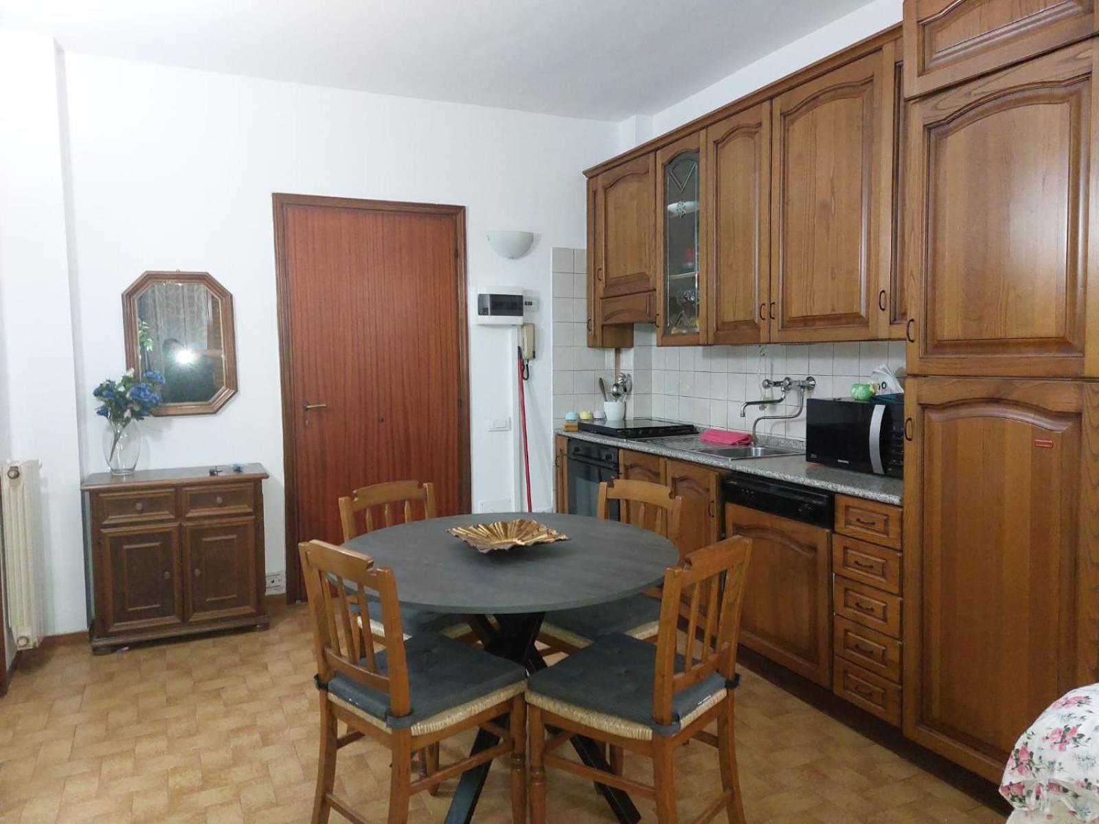 Appartamento Al Mare Di Liguria E Toscana Marina di Massa Εξωτερικό φωτογραφία