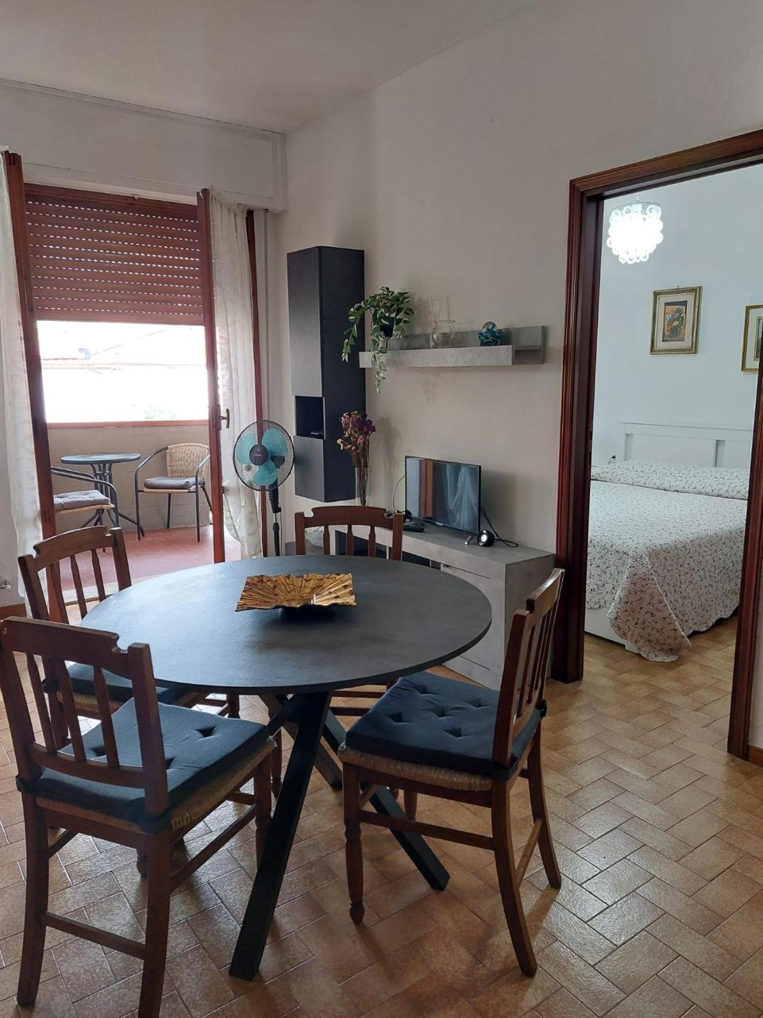 Appartamento Al Mare Di Liguria E Toscana Marina di Massa Εξωτερικό φωτογραφία